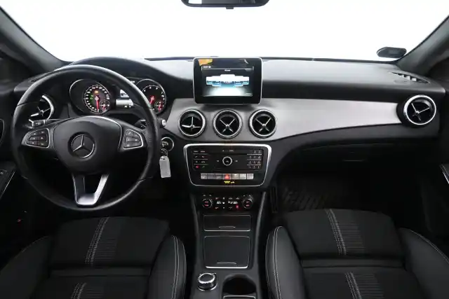 Harmaa Coupe, Mercedes-Benz CLA – NKU-830