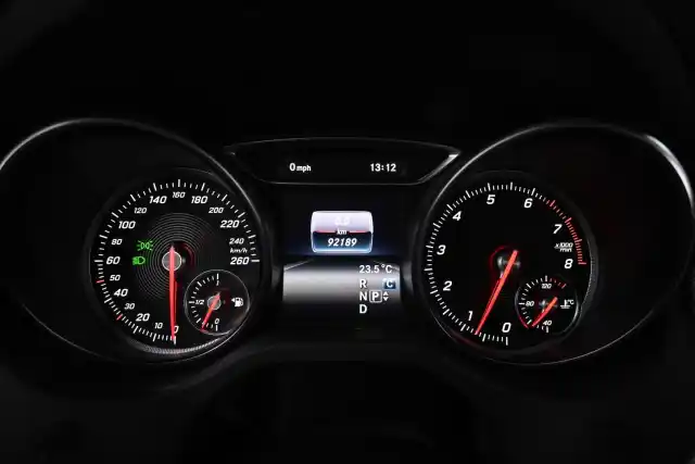 Harmaa Coupe, Mercedes-Benz CLA – NKU-830