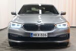 Harmaa Sedan, BMW 530 – NKX-326, kuva 2