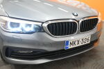 Harmaa Sedan, BMW 530 – NKX-326, kuva 10