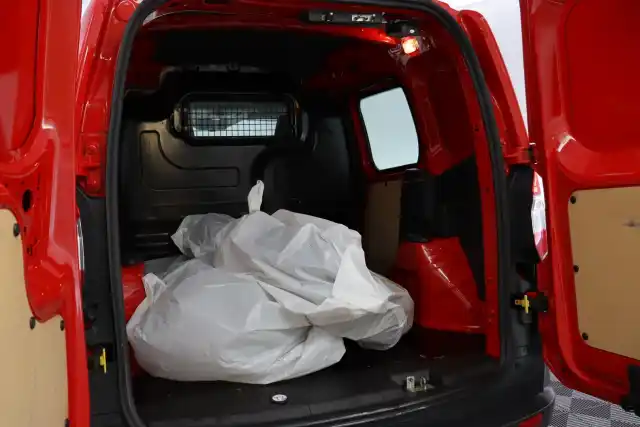 Punainen Pakettiauto, Ford Transit Courier – NKX-464