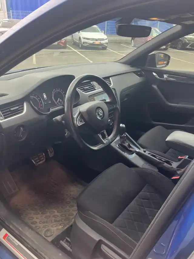 Sininen Farmari, Skoda Octavia – NKY-539
