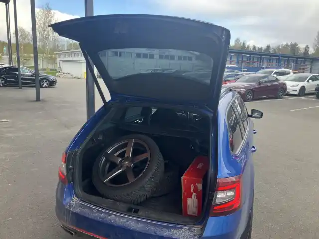 Sininen Farmari, Skoda Octavia – NKY-539
