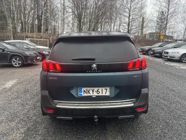 Harmaa Tila-auto, Peugeot 5008 – NKY-617