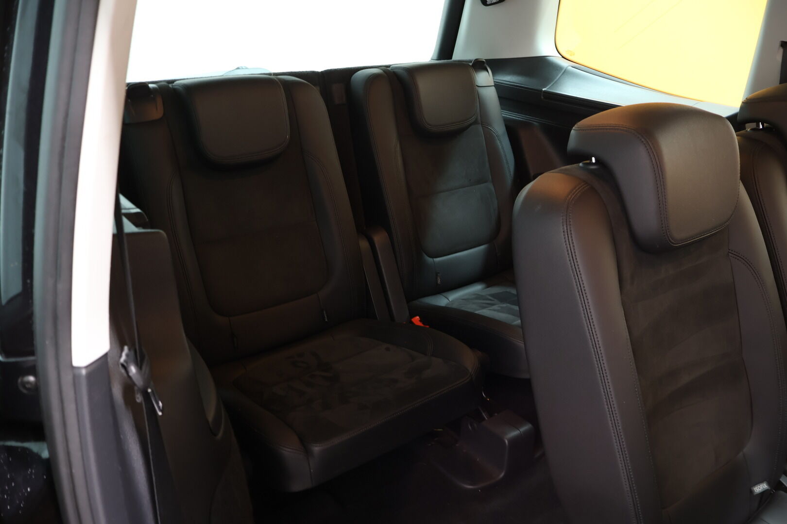 Musta Tila-auto, Seat Alhambra – NKZ-871