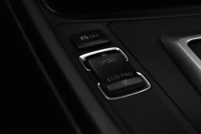 Harmaa Sedan, BMW 320 Gran Turismo – NKZ-985