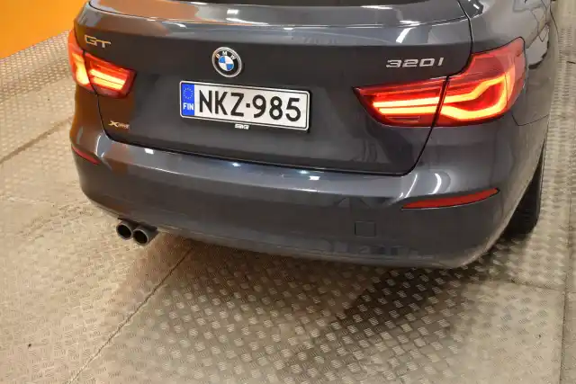Harmaa Sedan, BMW 320 Gran Turismo – NKZ-985