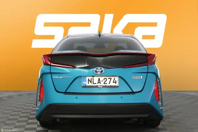 Sininen Viistoperä, Toyota PRIUS PHEV – NLA-274