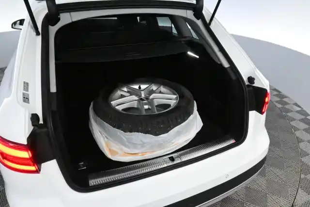 Valkoinen Farmari, Audi A4 ALLROAD – NLA-349