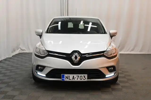 Harmaa Viistoperä, Renault Clio – NLA-703