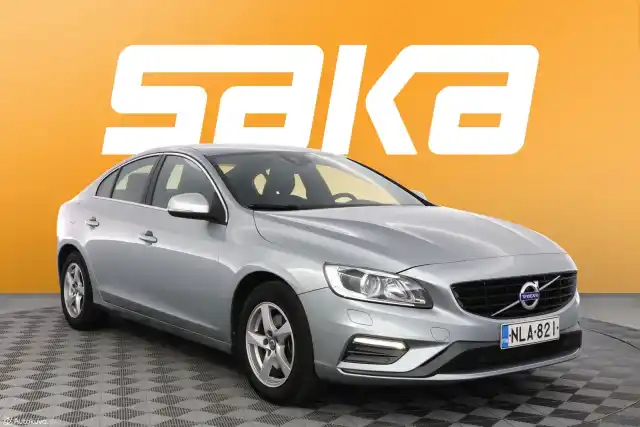 Harmaa Sedan, Volvo S60 – NLA-821
