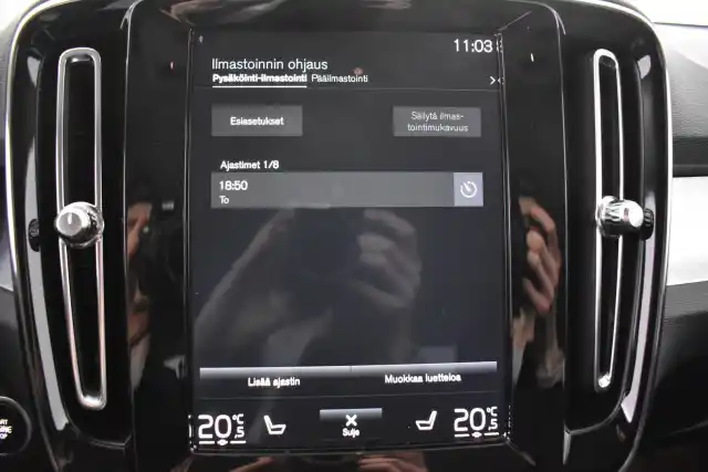 Musta Maastoauto, Volvo XC40 – NLB-250