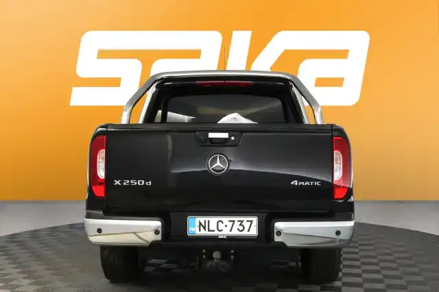 Musta Avolava, MERCEDES-BENZ X – NLC-737