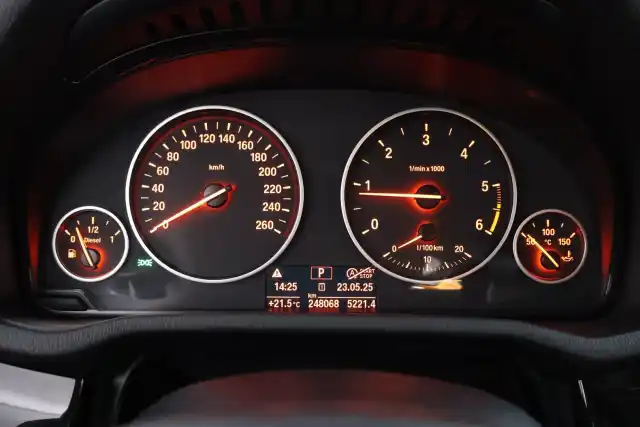 Musta Maastoauto, BMW X4 – NLE-698