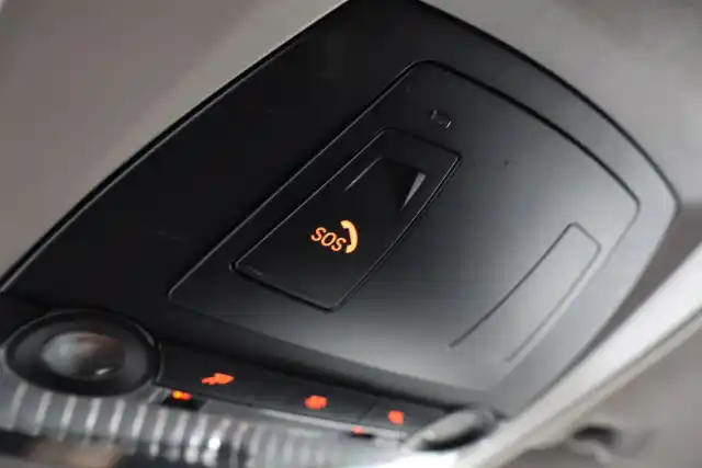Musta Maastoauto, BMW X4 – NLE-698