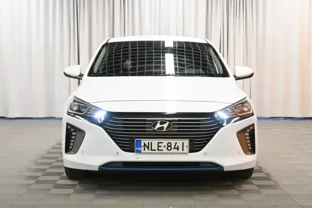 Valkoinen Viistoperä, Hyundai IONIQ plug-in – NLE-841