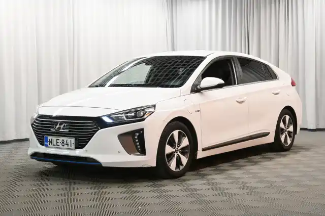 Valkoinen Viistoperä, Hyundai IONIQ plug-in – NLE-841