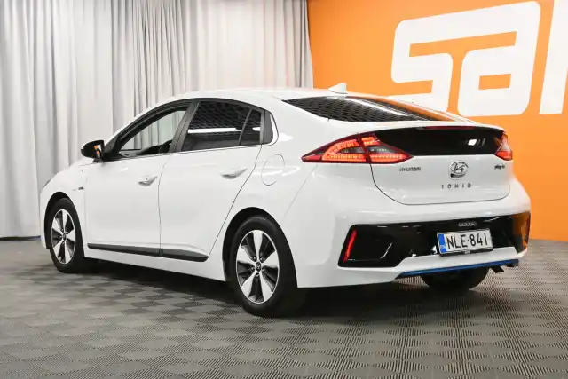 Valkoinen Viistoperä, Hyundai IONIQ plug-in – NLE-841