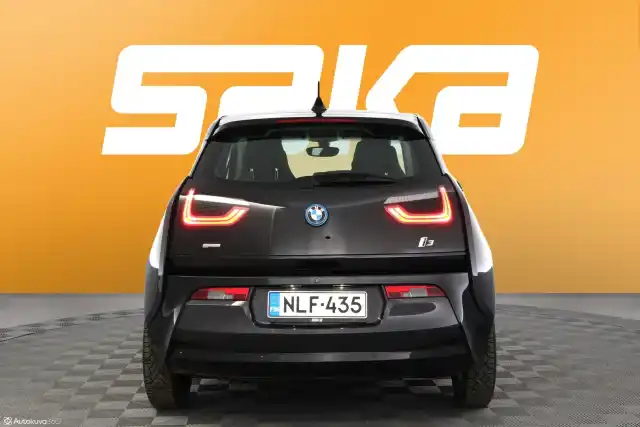 Harmaa Viistoperä, BMW i3 – NLF-435