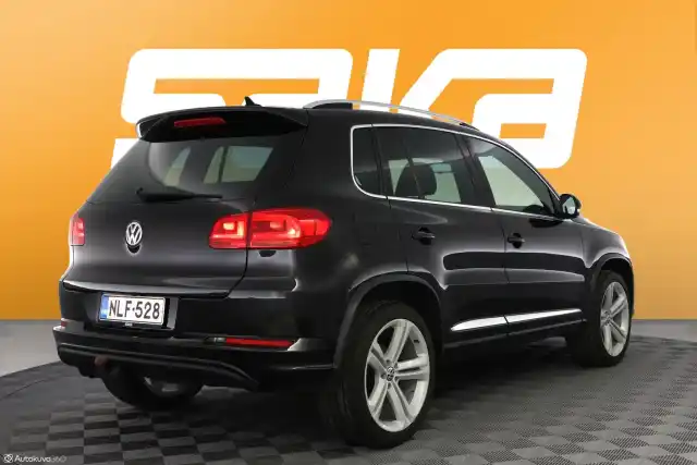 Musta Maastoauto, Volkswagen Tiguan – NLF-528