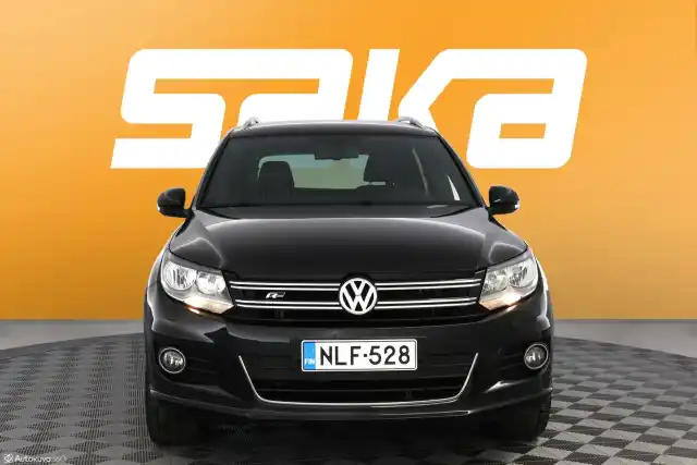 Musta Maastoauto, Volkswagen Tiguan – NLF-528