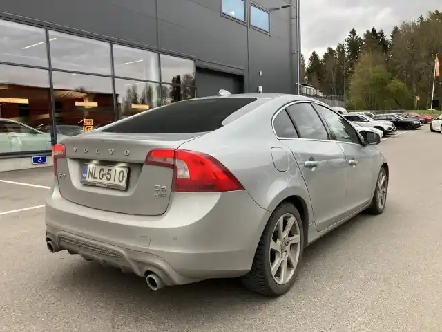 Hopea Sedan, Volvo S60 – NLG-510