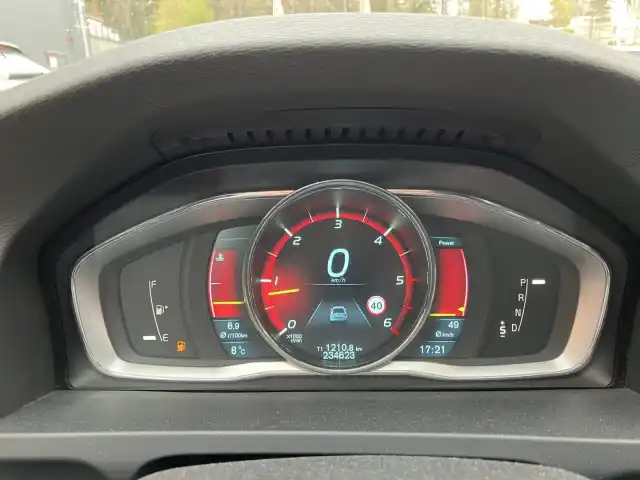 Hopea Sedan, Volvo S60 – NLG-510