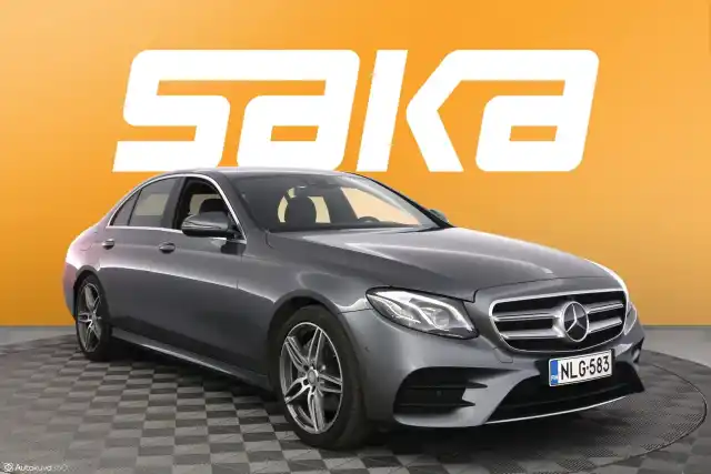 Harmaa Sedan, Mercedes-Benz E – NLG-583