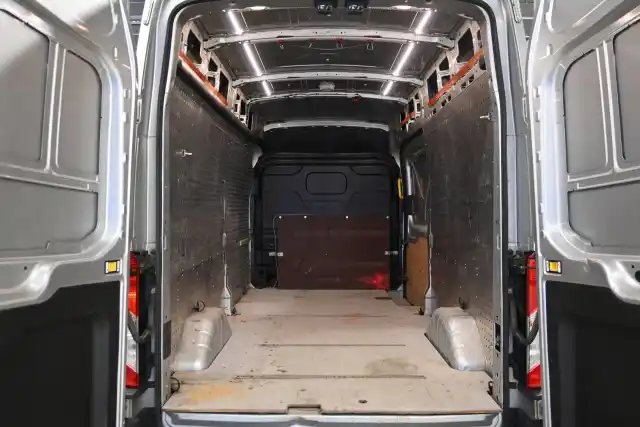 Hopea Kuorma-auto, Ford Transit – NLG-706