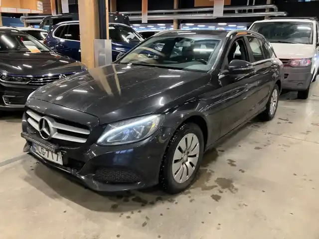 Musta Farmari, Mercedes-Benz C – NLG-717