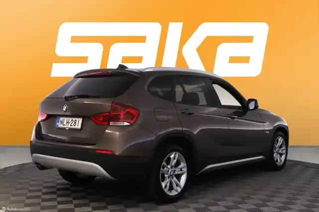 Ruskea Maastoauto, BMW X1 – NLH-281