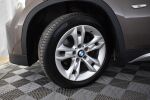 Ruskea Maastoauto, BMW X1 – NLH-281, kuva 31
