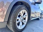 Ruskea Maastoauto, BMW X1 – NLH-281, kuva 10