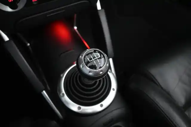 Sininen Avoauto, Audi TT – NLJ-363