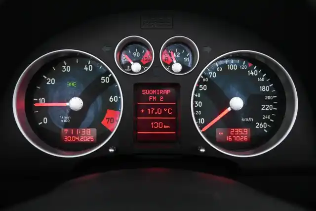 Sininen Avoauto, Audi TT – NLJ-363