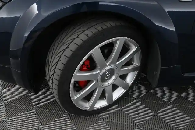 Sininen Avoauto, Audi TT – NLJ-363