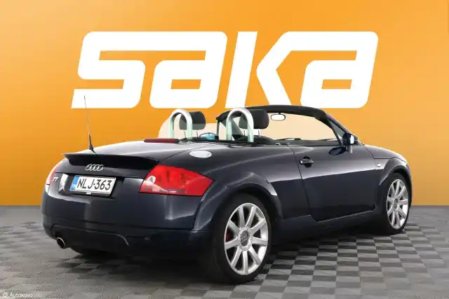 Sininen Avoauto, Audi TT – NLJ-363