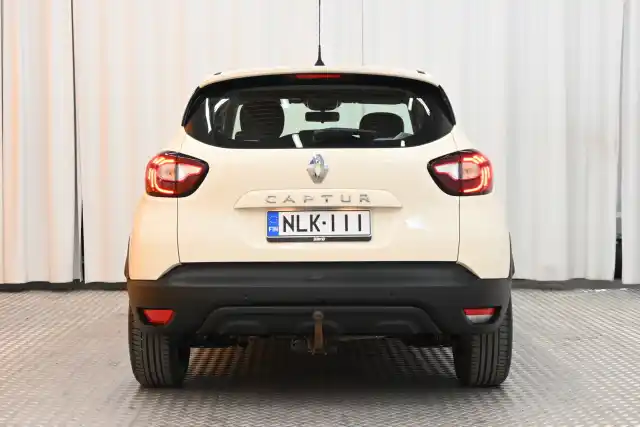 Valkoinen Viistoperä, Renault Captur – NLK-111
