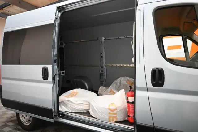 Sininen Pakettiauto, Fiat Ducato – NLK-231