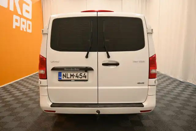 Valkoinen Pakettiauto, Mercedes-Benz Vito – NLM-454