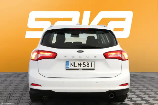 Valkoinen Farmari, Ford Focus – NLM-581