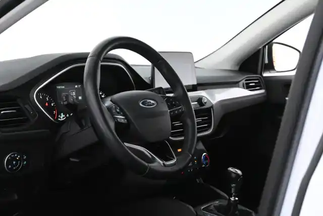 Valkoinen Farmari, Ford Focus – NLM-581