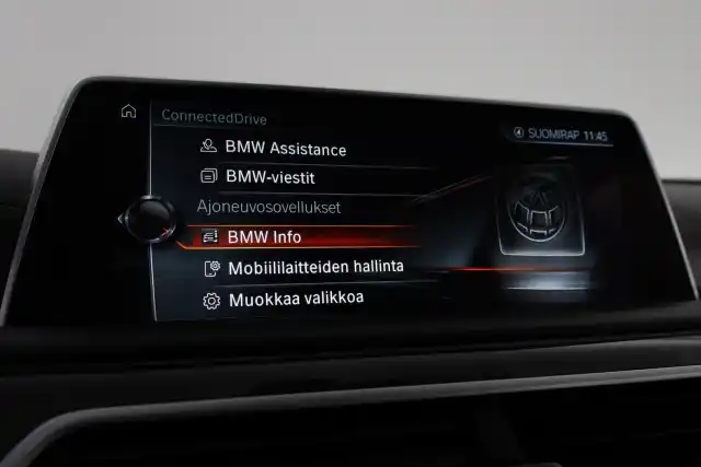 Sininen Sedan, BMW 740 – NLM-657