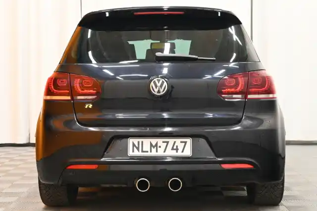 Musta Viistoperä, Volkswagen Golf – NLM-747