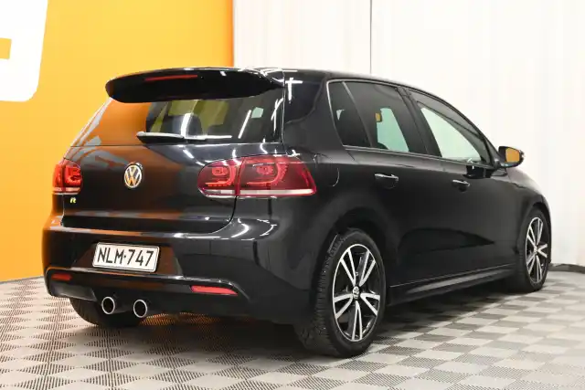 Musta Viistoperä, Volkswagen Golf – NLM-747