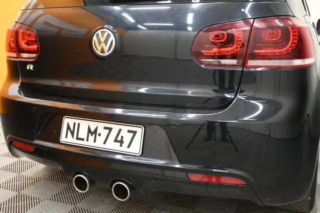 Musta Viistoperä, Volkswagen Golf – NLM-747