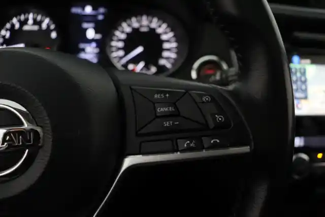 Valkoinen Maastoauto, Nissan Qashqai – NLN-138