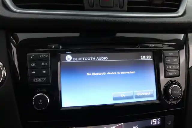 Valkoinen Maastoauto, Nissan Qashqai – NLN-138