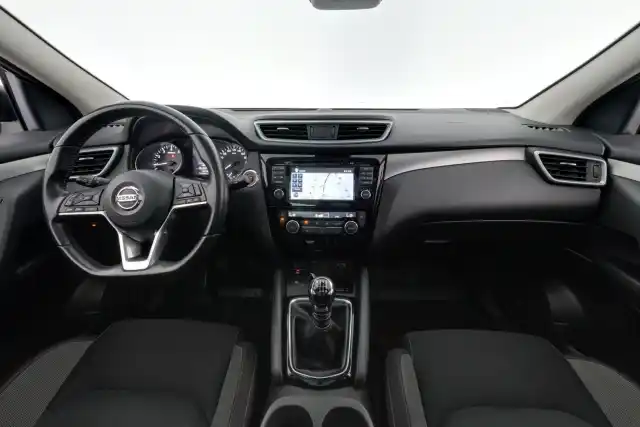 Valkoinen Maastoauto, Nissan Qashqai – NLN-138