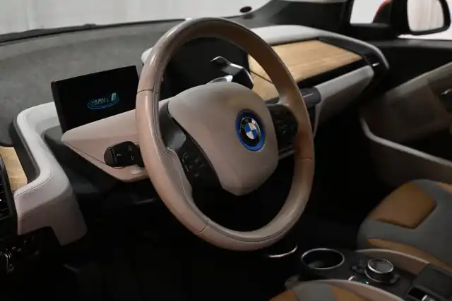 Oranssi Sedan, BMW i3 – NLN-773